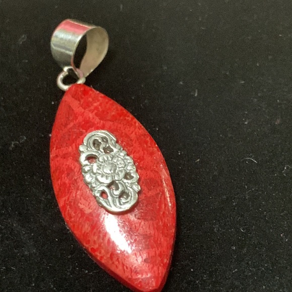 Sponge Coral Pendant in Sterling Silver - Picture 7 of 8